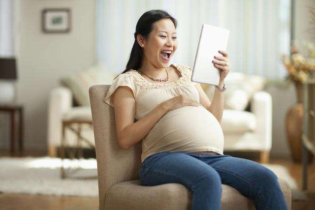 女性不孕不育的原因是什么？看看有没有盆腔积液？